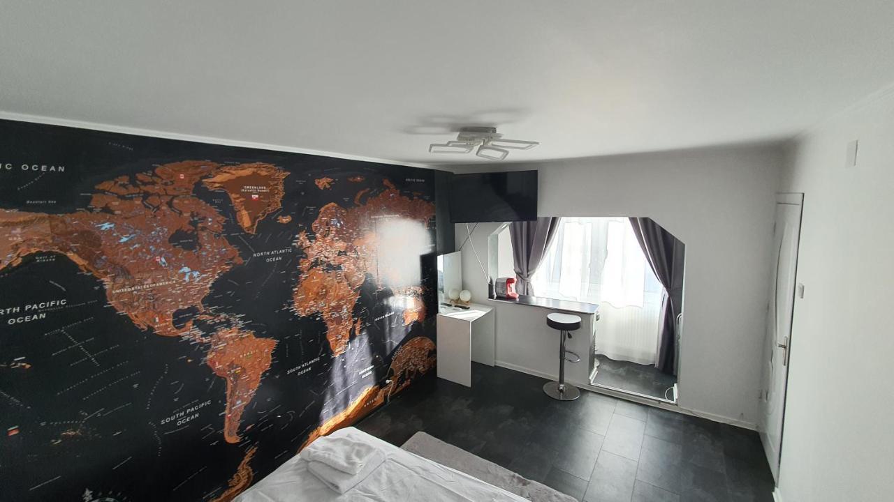 Studio Six Continents Petroşani Dış mekan fotoğraf